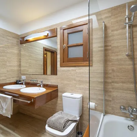 Sophisticated Lanzarote Mervella 4 Bedrooms Spacious Terrace Area Private Pool Villa *