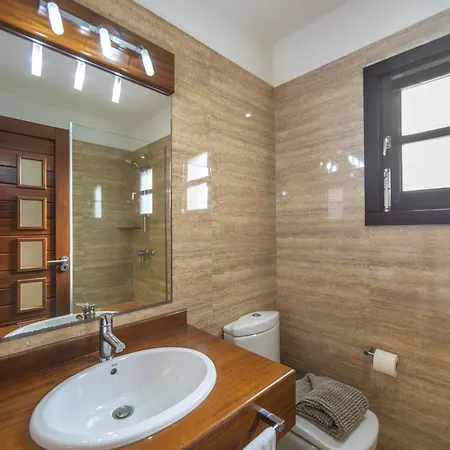 Villa Sophisticated Lanzarote Mervella 4 Bedrooms Spacious Terrace Area Private Pool