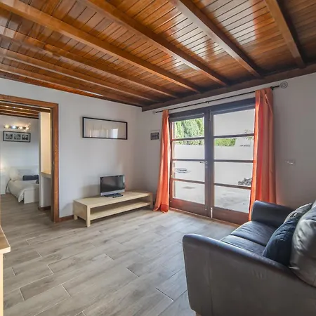 Sophisticated Lanzarote Mervella 4 Bedrooms Spacious Terrace Area Private Pool 别墅 *